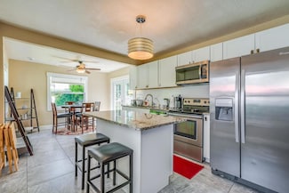 733 Green St, West Palm Beach, FL 33405
