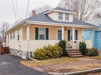 44 Sterling St, Quincy, MA 02171