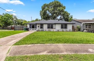 4303 Dacca Dr, Houston, TX 77047