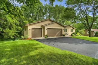 2300 E 125th St, Burnsville, MN 55337