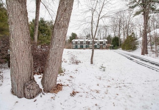 30 Hemlock St, Londonderry, NH 03053