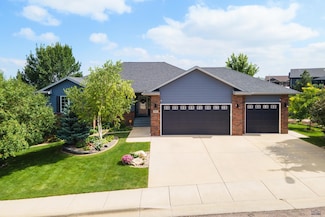 605 Enchanted Pines Dr, Rapid City, SD 57701
