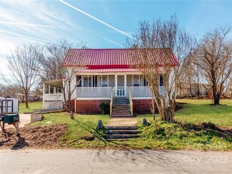 154 Highland Ave, Mooresboro, NC 28114