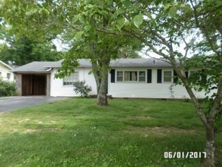 520 N Main St, Loretto, TN 38469