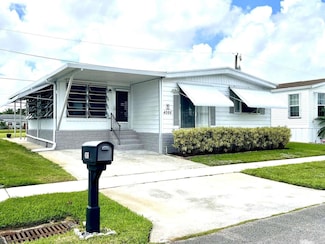 4266 Bob White Dr, Boynton Beach, FL 33436