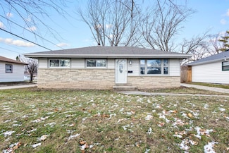 10500 W Rae Ave, Milwaukee, WI 53225