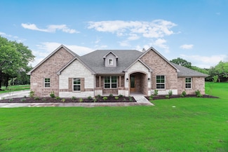 2201 Crystal Palace Blvd, Alvarado, TX 76009