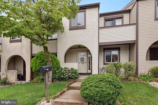 573 Adams Ct, Southampton, PA 18966