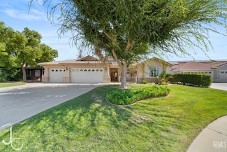 4508 Polo Club Dr, Bakersfield, CA 93312