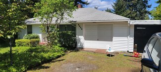 2222 NE 10th St, Renton, WA 98056