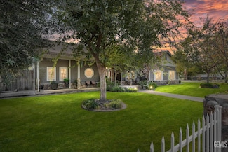 1523 Kuhio St, Bakersfield, CA 93313