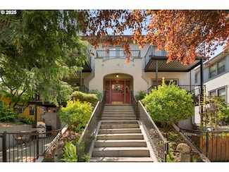 2024 NW Overton St Unit 4, Portland, OR 97209