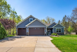 2356 Laport Dr, New Brighton, MN 55112