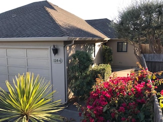 124 Nissen Rd Unit 4, Salinas, CA 93901