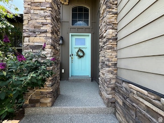 3828 E Turnberry Rd, Eagle Mountain, UT 84005