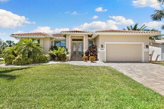 724 Seagrape Dr, Marco Island, FL 34145