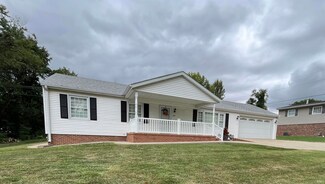 603 NE 21st St, Washington, IN 47501