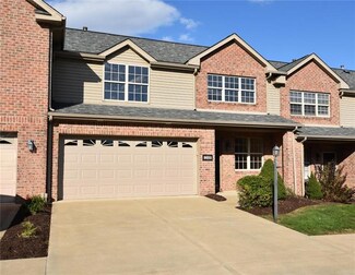2011 Bandek Ln, Lawrence, PA 15055