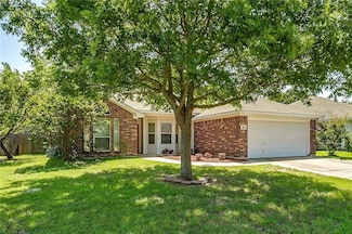 407 Dakota Dr, Joshua, TX 76058