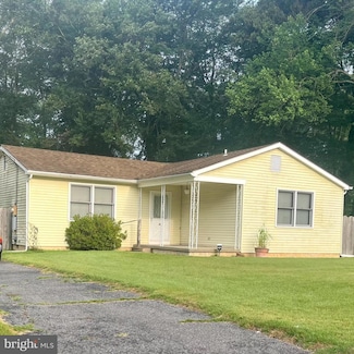 610 Roosevelt Blvd, Clayton, NJ 08312