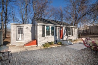 51 Haverhill Rd, Amesbury, MA 01913