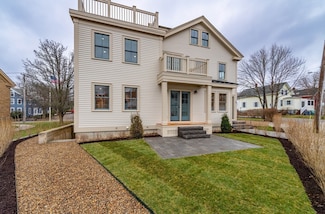 1 Jewett St Unit 1, Rockport, MA 01966