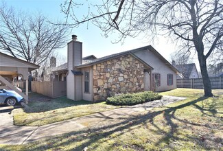 4616 E 93rd Ct Unit 22, Tulsa, OK 74137