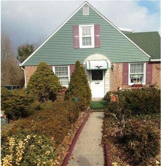 146 Taylor Ave, Woodlyn, PA 19094