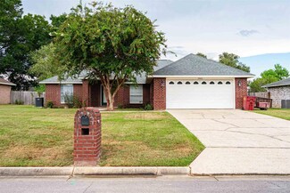 3962 Harbors Port St, Milton, FL 32571