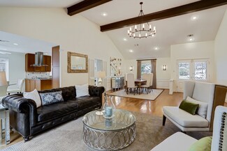 9205 Cardwell St, Houston, TX 77055
