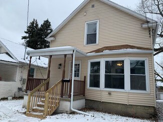 1433 Massachusetts Ave, Lansing, MI 48906