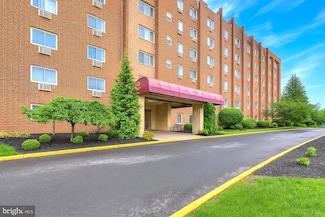 860 Lower Ferry Rd Unit 2C, Ewing, NJ 08628