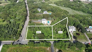 833 Sconticut Neck Rd, Fairhaven, MA 02719