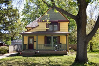 747 10th St, Nevada, IA 50201