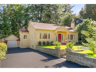 8922 SW Capitol Hwy, Portland, OR 97219