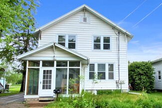 724 Walker St, Stevens Point, WI 54481