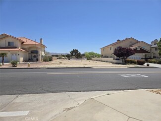 26979 Lakeview Dr, Helendale, CA 92342