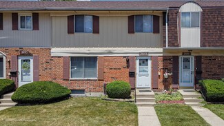 2092 Euclid Ct, Richton Park, IL 60471