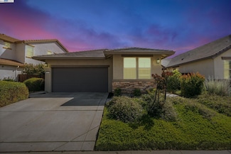 9315 Wild Lilac Cir, Sacramento, CA 95829