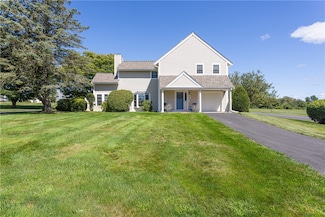 327 Corey Ln, Middletown, RI 02842