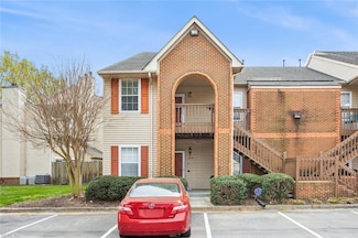 1037 Gas Light Ln, Virginia Beach, VA 23462