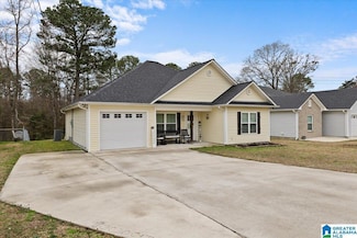393 Central Ave, Oneonta, AL 35121