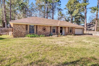 1366 Bridle Path Ln, Lindale, TX 75771