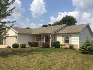 944 Wheatfield Ln, Churubusco, IN 46723