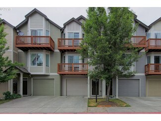 4454 NE Nicholson Loop, Vancouver, WA 98661