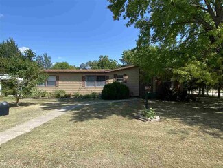 220 N 3rd St, Lenora, KS 67645