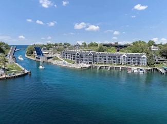 100 Michigan Ave Unit 118 B, Charlevoix, MI 49720