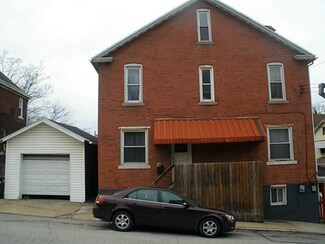 1700 Milton St, Braddock, PA 15104
