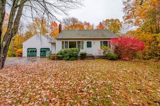14 Worster Rd, Berwick, ME 03901