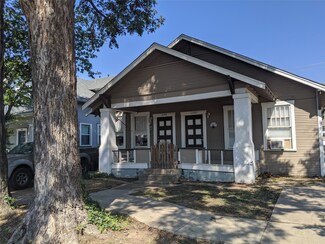 1100 W Arlington Ave, Fort Worth, TX 76110
